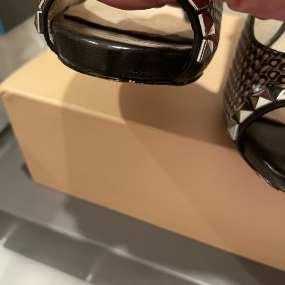 Michael Kors pumps almost like new👠👠 - Picture 10 of 11